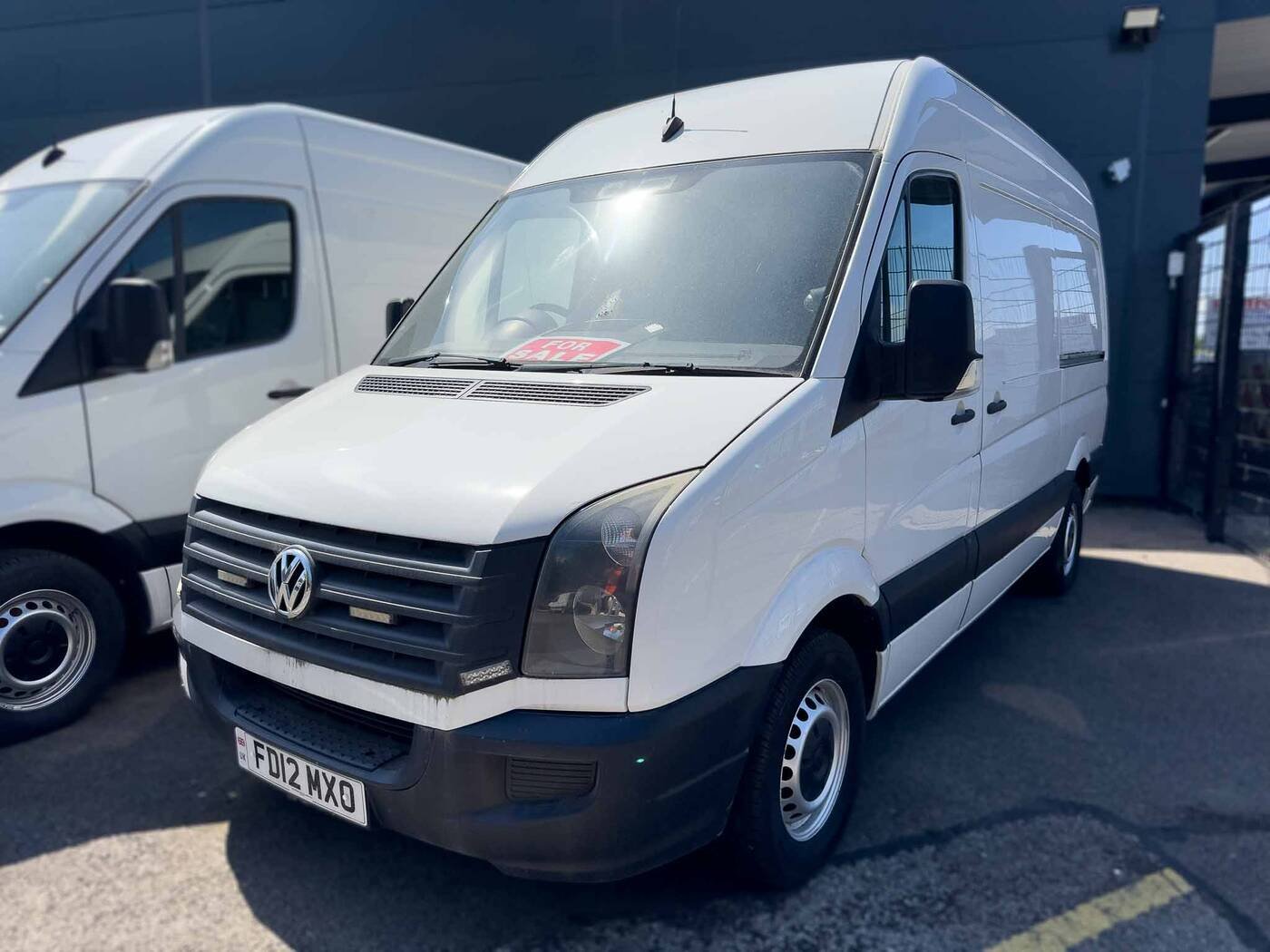VW Crafter Service Van &mdash; photograph 1 of 7