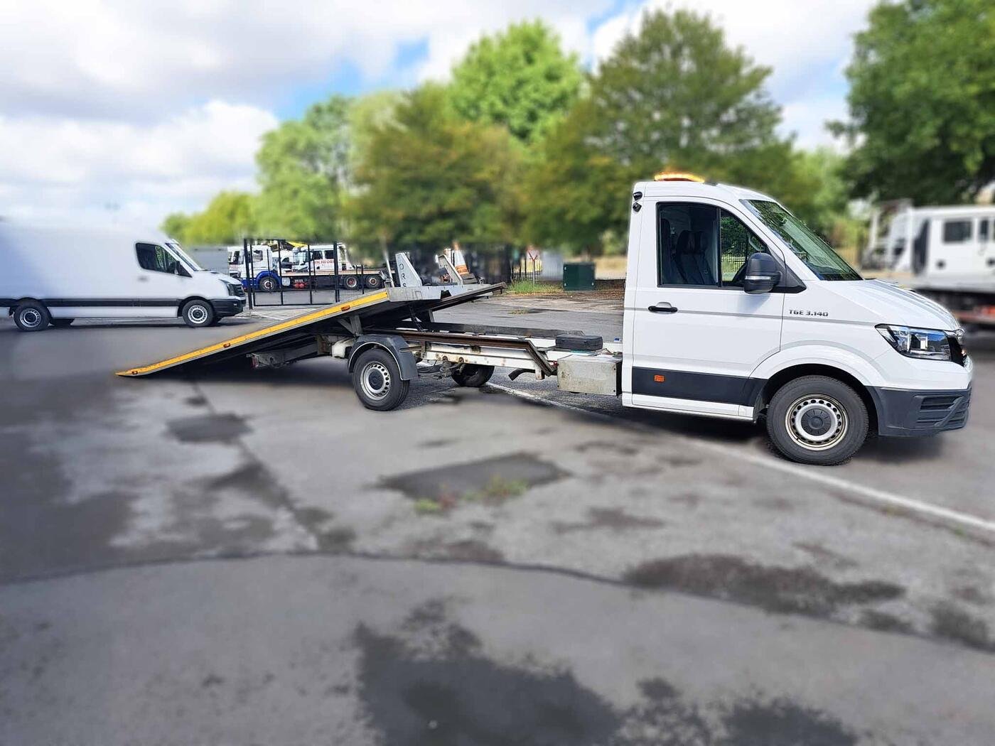 MAN TGE 3-140 Day Cab (3.5 Tonne) - OV21 PDX &mdash; photograph 8 of 8