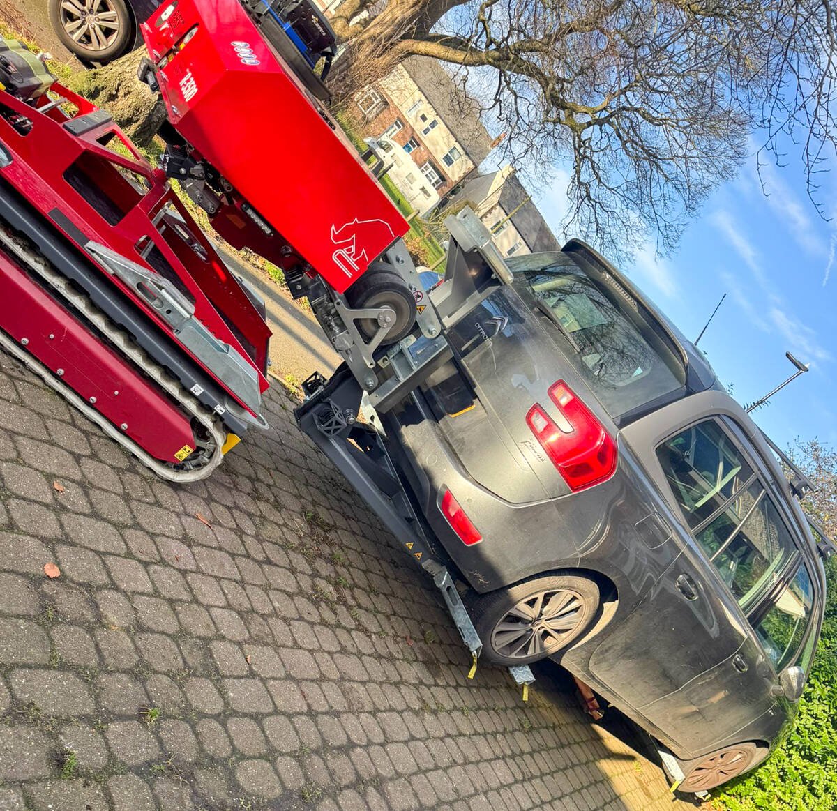 First Mover R-3500 remote-controlled vehicle moving system