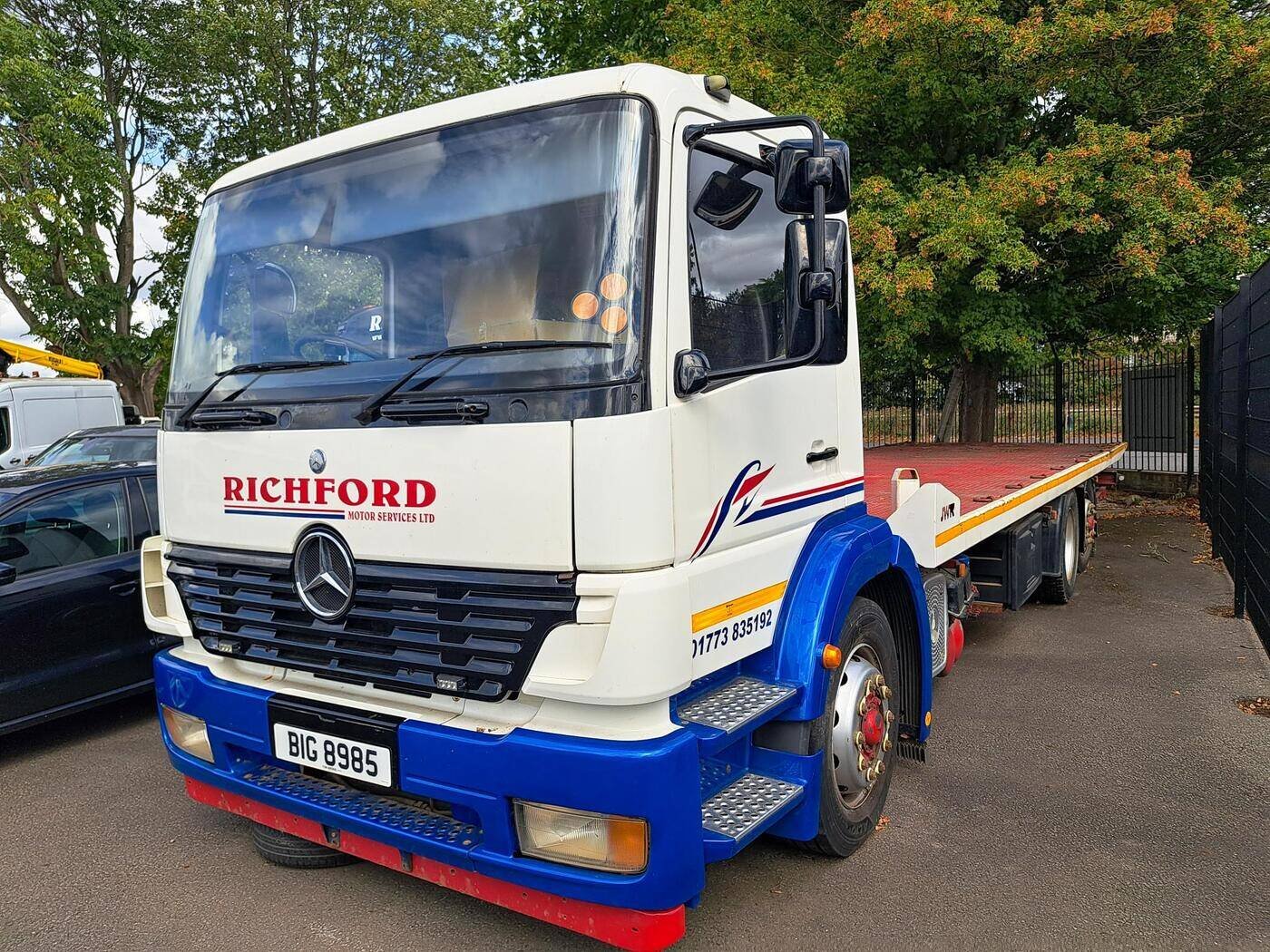 Mercedes Atego 2528 LL Day Cab – 6x2 Rear Steer (2003) &mdash; photograph 2 of 8