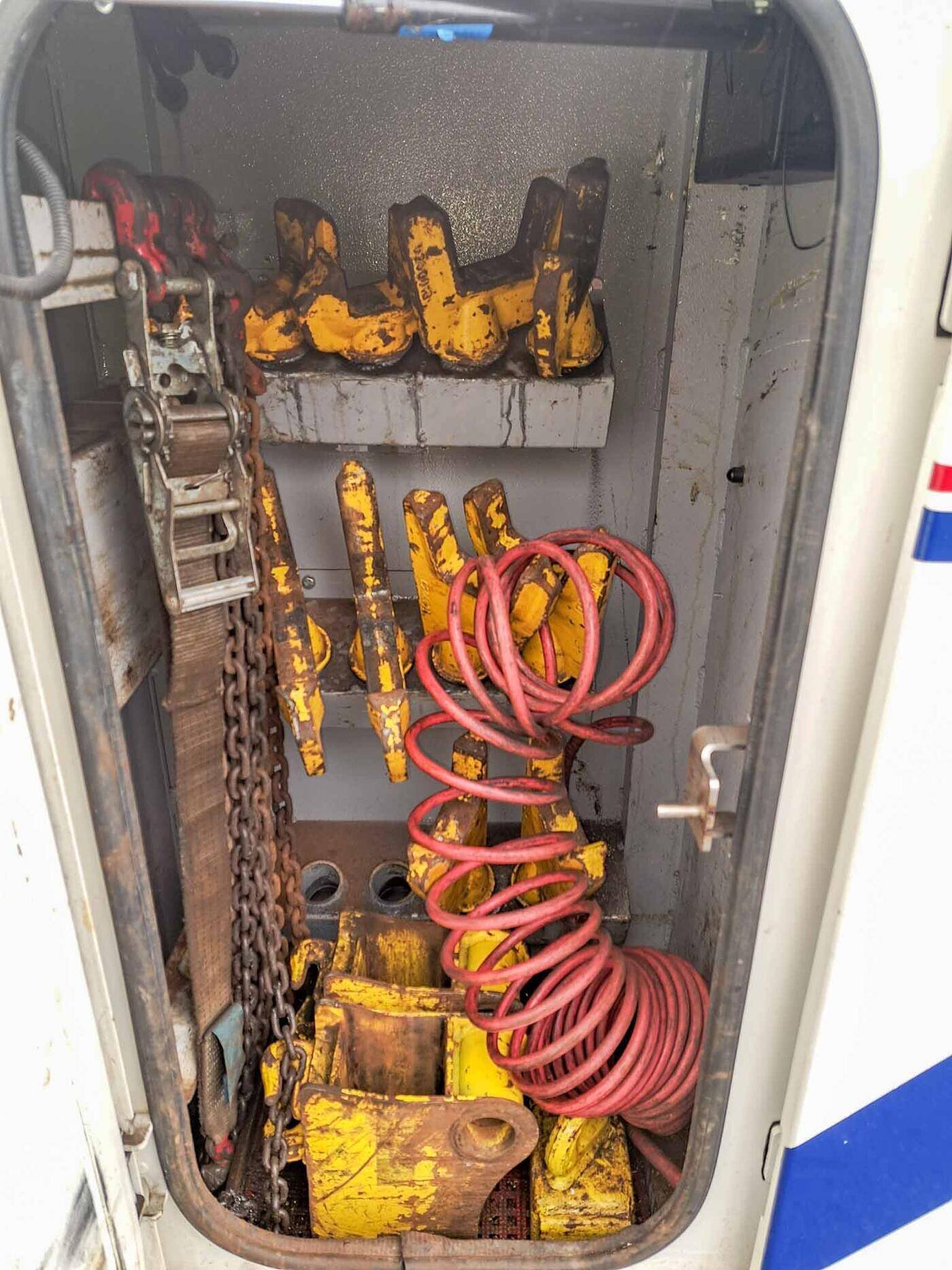 MAN TGL 12.250 Crew Cab – 4x2 Auto (Choice of 2) &mdash; photograph 3 of 10